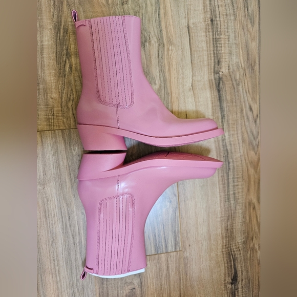 🎉💕HOST PICK 🎉💕Camper Bonnie Chelsea Boot,Pink,US 8.5 - Picture 9 of 13